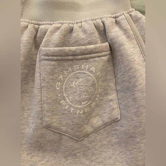 Gymshark OG Legacy Shorts Grey Small - Picture 2 of 4